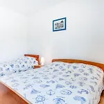 With Parking Space Bilo, Primosten - 21366 * Dolac