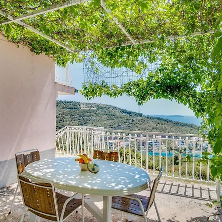 With A Parking Space Bilo, Primosten - 21366 Dolac