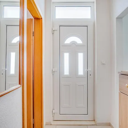With A Parking Space Bilo, Primosten - 21366 Apartment Dolac