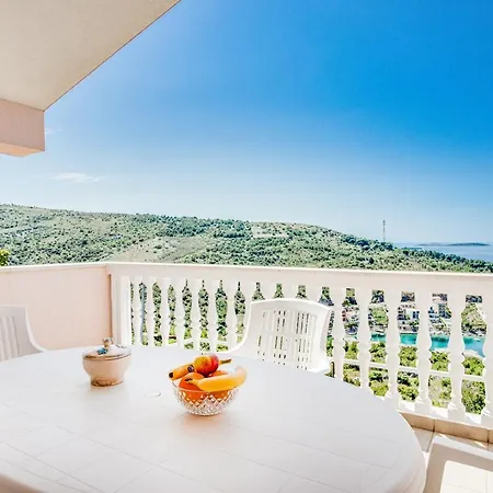 With A Parking Space Bilo, Primosten - 21366 Dolac