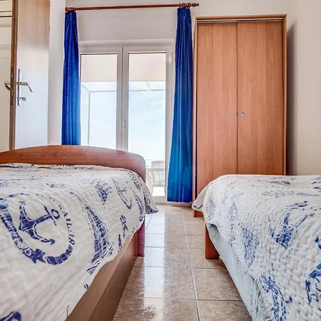 With A Parking Space Bilo, Primosten - 21366