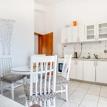 Apartment With A Parking Space Bilo, Primosten - 21366