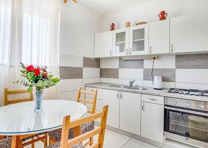 With A Parking Space Bilo, Primosten - 21366 *