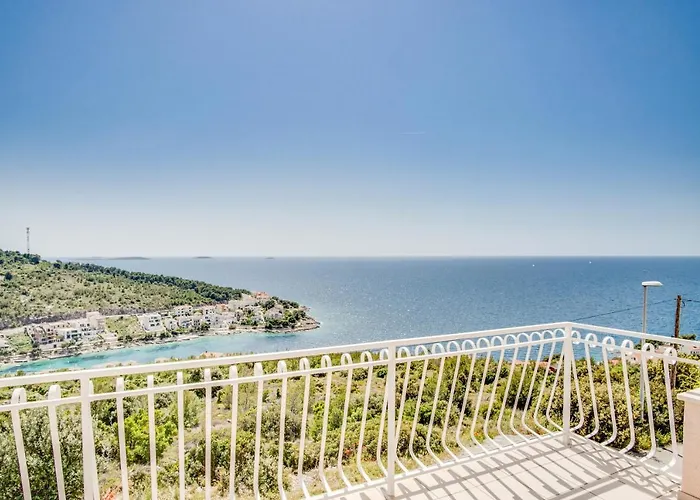 Apartman With A Parking Space Bilo, Primosten - 21366 Dolac