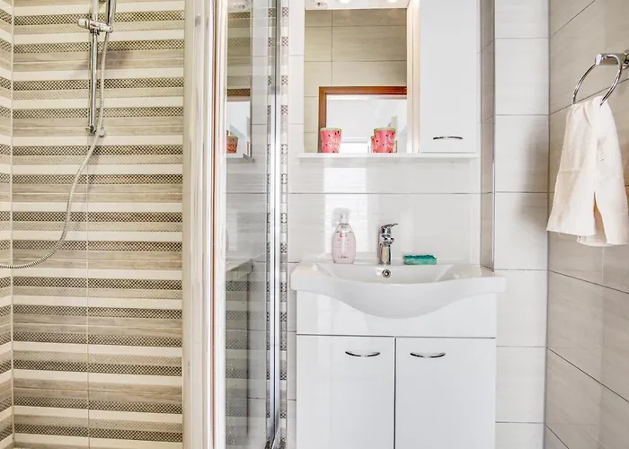 With A Parking Space Bilo, Primosten - 21366